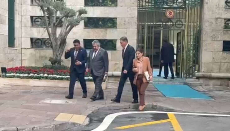 TBMM Başkanı Kurtulmuş, süreç komisyonu üyesi grup başkanvekilleriyle görüştü