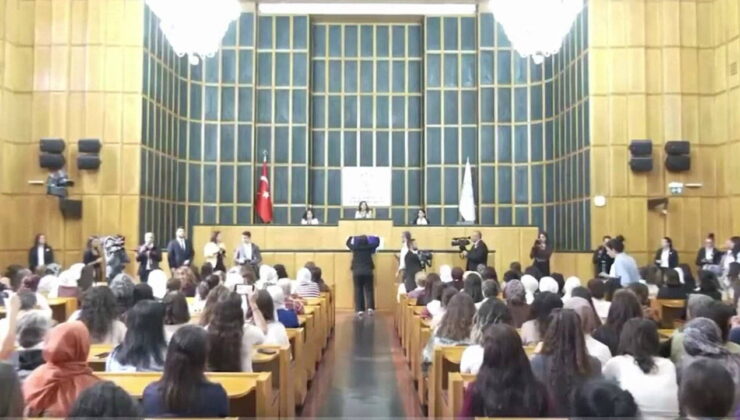 TBMM’de ‘Öcalan’ sloganına suç duyurusu