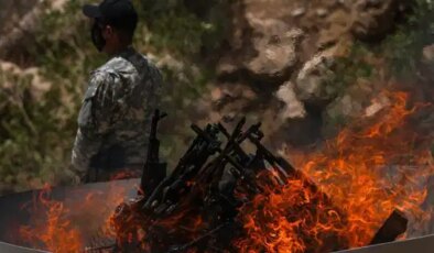 Terör örgütü PKK’nin açıklamasında, sürecin ilerlemesi için hukuki ve siyasi koşullar belirtildi: Türkiye’den çekiliyor