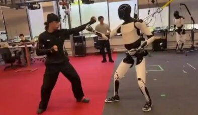 Tesla’nın robotu Optimus’a kung fu öğrettiler