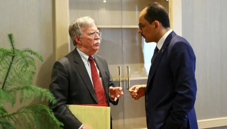 Trump’ın eski danışmanına ‘gizli bilgi’ suçlaması