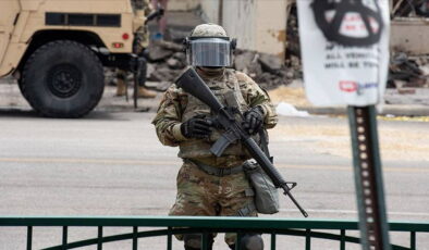 Trump’tan Demokrat eyaletlere Ulusal Muhafız sevkıyatı