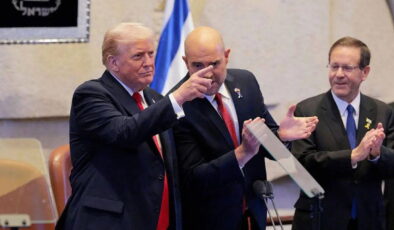 Trump’tan, Knesset’te tarihi mesajlar: Sekiz ayda sekiz savaş bitirdim