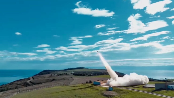 Türk savunma sanayiinin yeni balistik füze testi başarılı oldu