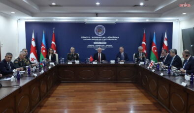 Türkiye-Azerbaycan-Gürcistan Savunma Bakanları Üçlü Toplantı Protokolü imzaladı