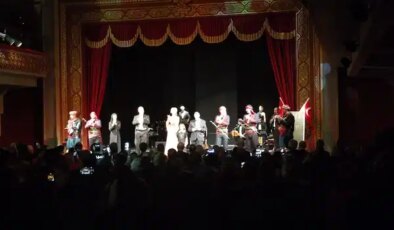 TÜTAV, cumhuriyetin 102’inci yılını Üstün Dökmen’in gösterisiyle kutladı