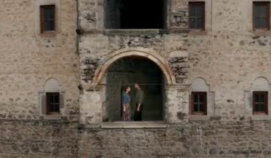 TV yayın akışı 16 Ekim Perşembe! Hangi kanalda ne var, günün filmleri ve dizileri neler?