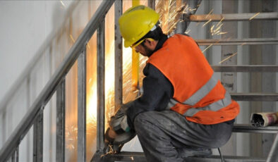 Ücretli çalışan sayısı yıllık yüzde1,2 arttı