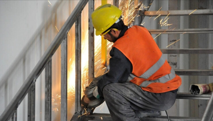 Ücretli çalışan sayısı yıllık yüzde1,2 arttı