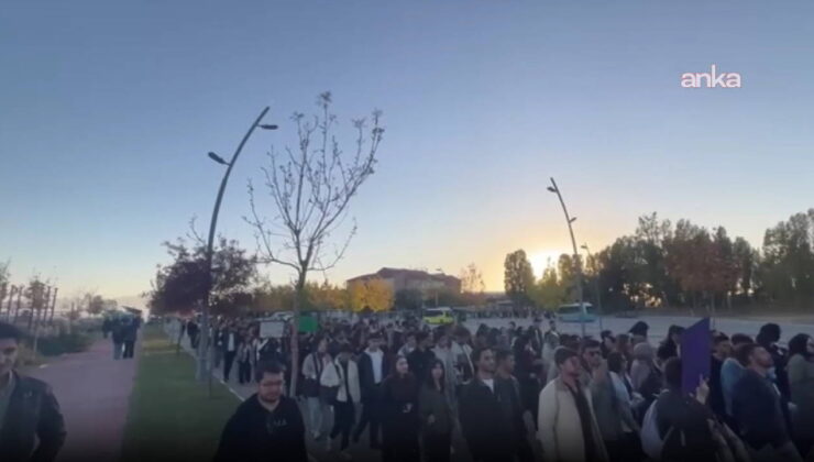 Van Yüzüncü Yıl Üniversitesi öğrencilerinden ‘Rojin Kabaiş’ eylemi: Rektör açıklama yapana kadar eylemlerimiz sürecek