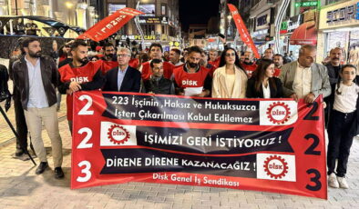 Van’da işten çıkarılan işçilerin eylemi 69’uncu gününde: ‘Kayyumlar gidecek, emekçiler dönecek’