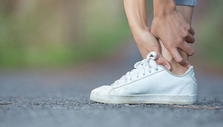 Yanlış ayakkabı, sağlıklı ayak yapısını bozuyor