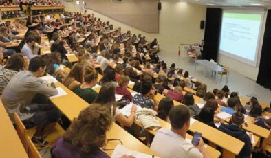 Yapay zeka kullanımı ödevleri değiştiriyor: ‘Araştırın, bulun’ dönemi sona eriyor