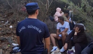 Yunan adalarına geçmeye hazırlanıyorlardı: 59 kaçak göçmen ile 3 organizatör yakalandı!