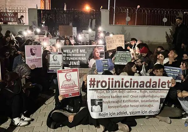 Yüzüncü Yıl Üniversitesi öğrencilerden Rojin Kabaiş için başlatılan eylem sürüyor