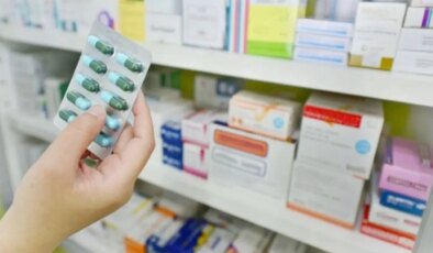 Zam beklentisi akışı durdurdu, hastalar en basit ağrı kesiciye bile ulaşamıyor: 300’den fazla ilaç yok