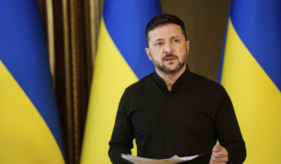 Zelensky: Barış görüşmeleri Rusya ve Belarus dışında her yerde olabilir