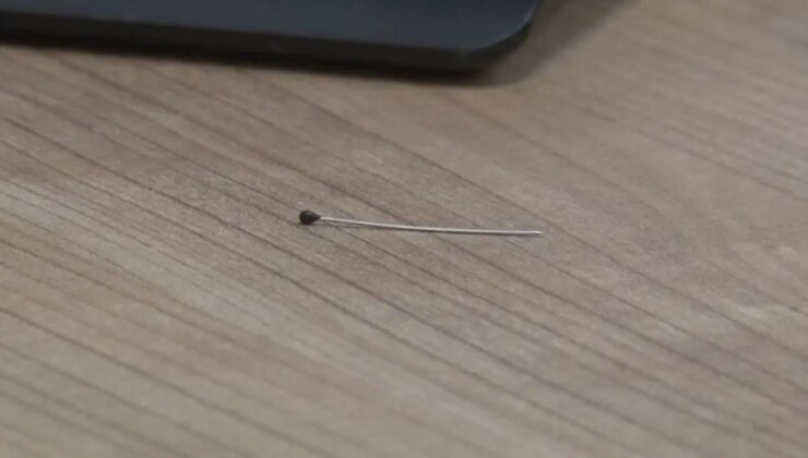 2 yaşındaki çocuğun bağırsağından 3 santimlik iğne çıktı!