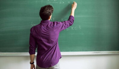 24 Kasım Pazartesi Öğretmenler Günü resmi tatil mi? 24 Kasım Öğretmenler Günü okullar var mı?