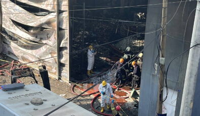 7 kişiye mezar olmuştu… Kocaeli’ndeki kozmetik fabrikası yıkılıyor!