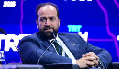 ABD’nin yaptırımları kaldırmasını değerlendiren Suriyeli bakan: Donald Trump’ı Türkiye ikna etti