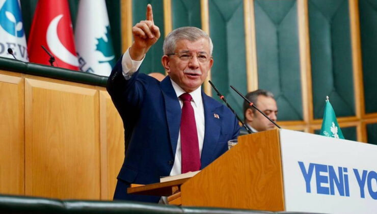 Ahmet Davutoğlu’ndan ‘AKP’ye dönüş iddialarına kürsüden yanıt: ‘Ne bir makamın ne de adaylığın peşindeyim’