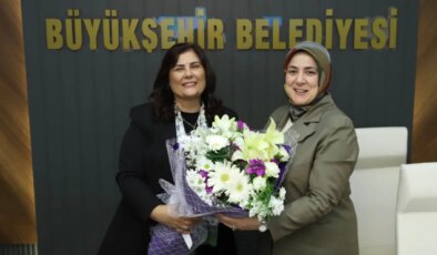 AKP Kadın Kolları Başkanı’ndan Özlem Çerçioğlu’na: ‘Binlerce dava kadınına bedel…’