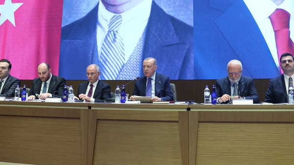 AKP’de MKYK toplandı