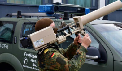 Almanya’da havalimanları için 100 milyon euroluk drone savunması planını hayata geçirecek