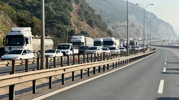 Anadolu Otoyolu’nun Ankara istikameti ulaşıma kapandı