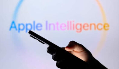 Apple, yapay zeka destekli Siri için Google’a yılda 1 milyar dolar ödeyecek