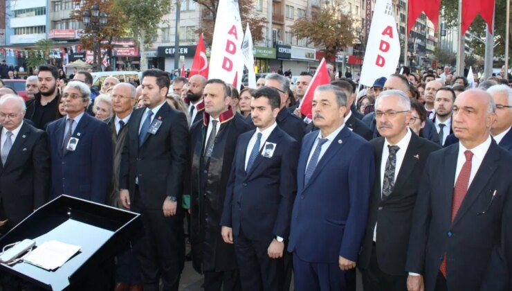 ‘Atatürk’ten, Kemalizmden öğreneceğimiz çok şey var’