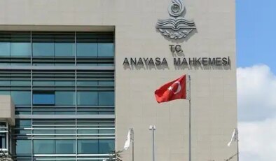 AYM üyesinden HSK üyeliği seçimi için karşı oy: ‘Mozaikleşmiş anayasa ihlali’ uyarısı, ‘etiket mühendisliği’ eleştirisi!