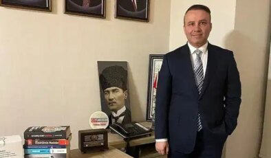 Bahçeli’nin danışmanı: Atatürk’e saldırılar CHP’ye yarar sağlıyor