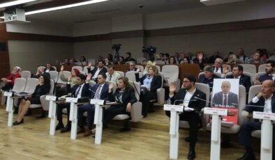 Bakırköy’de AKP’li üyelerin ret oyuna rağmen imar planları kabul edildi