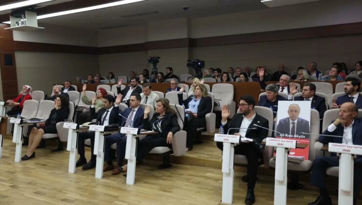 Bakırköy’de AKP’li üyelerin ret oyuna rağmen imar planları kabul edildi