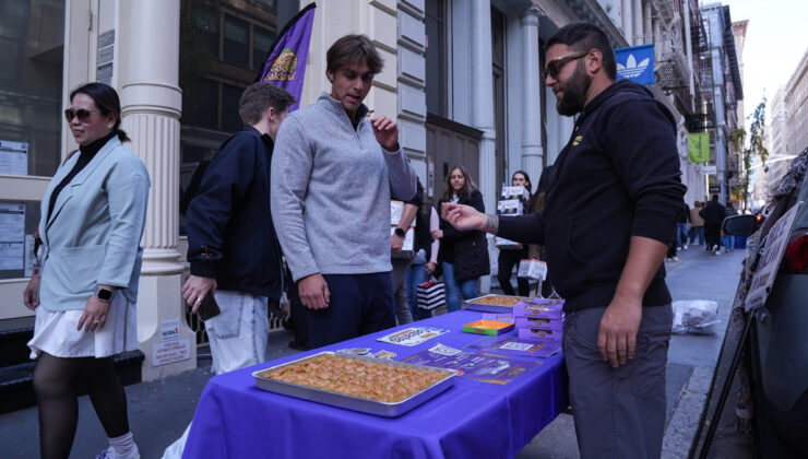 Baklavaya hayran kalan Amerikalı Türkiye’den getirtip New York’ta satmaya başladı