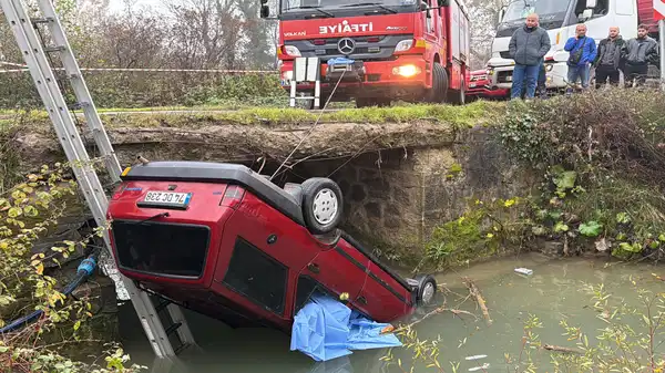 Bartın’da acı olay! Dereye devrilen otomobildeki evli çift boğuldu, komşuları ağır yaralı!