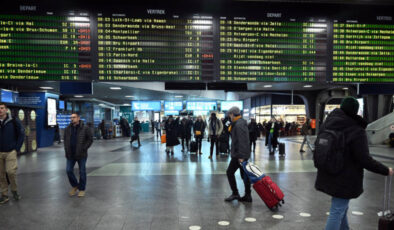 Belçika’da 3 günlük grev hayatı felç etti