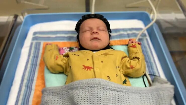 Bilim insanları doğumda beyin hasarını tespit edebilecek başlık geliştirdi
