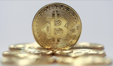 Bitcoin kritik eşikte dalgalanıyor