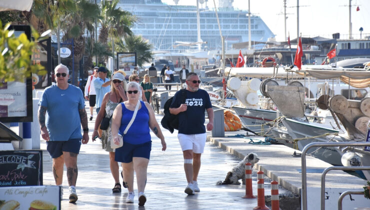 Bodrum’a kruvaziyer turizmi doludizgin devam ediyor