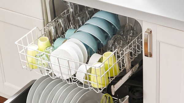 Bulaşık makinesi kokusu nasıl giderilir? İşte pratik ve etkili yöntemler