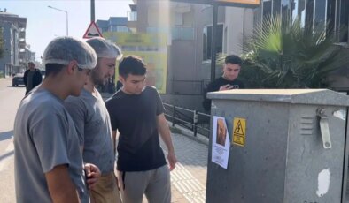 Bursa’da ‘Kızlarınızı bu adamdan uzak tutun’ yazılı afişler ortalığı karıştırdı