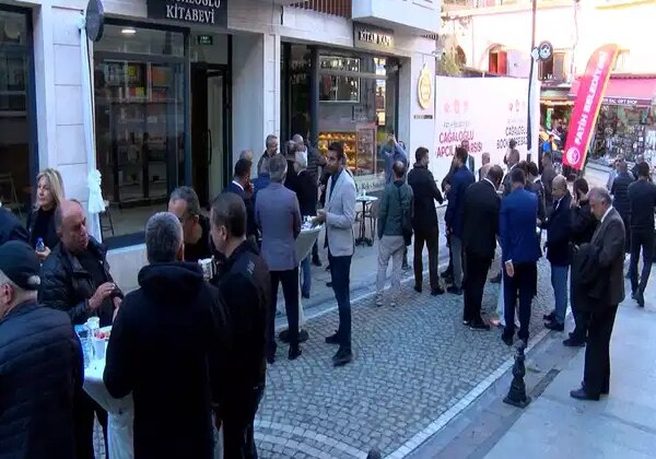 Cağaloğlu Kitapçılar Sokağı yeniden hayatta