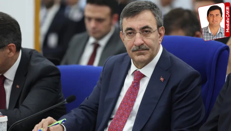 Cevdet Yılmaz, komisyonda soruları yanıtladı: Vergide topu bürokratlara attı, Babacan’a açık kapı bıraktı!