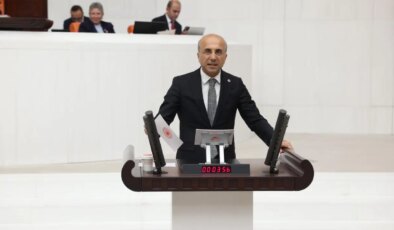 CHP’li Aşkın Genç: Enflasyonu düşürdüğünü iddia etmek, istatistikle halkı aldatmaktır