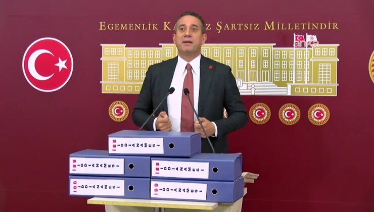 CHP’li Başarır’dan ‘iddianame’ tepkisi: İçi boş klasörleri gösterip yere fırlattı!