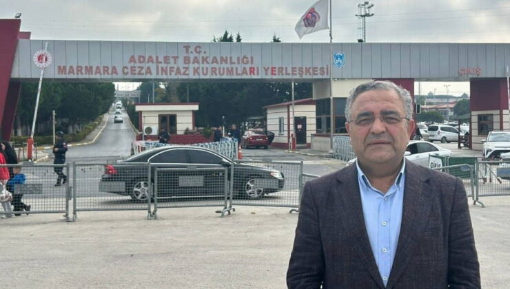 CHP’li Sezgin Tanrıkulu, Silivri’de Osman Kavala’yı ziyaret etti
