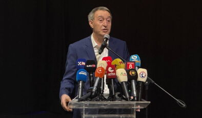 DEM Parti Eş Genel Başkanı Bakırhan’dan iktidara çağrı: ‘Toplumun beklentisi, kayyım atanan başkanların görevine dönmesi’